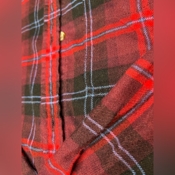 American Eagle boyfriend fit plaid flannel button down - Picture 2 of 4